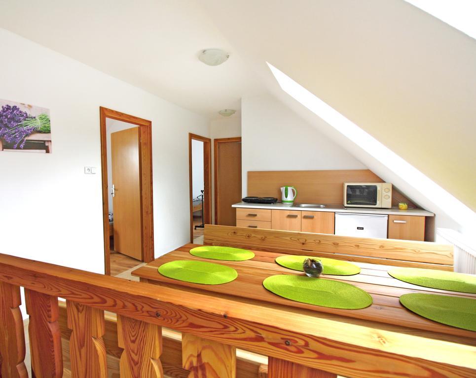 Appartement U Slunce à Cizov  Extérieur photo